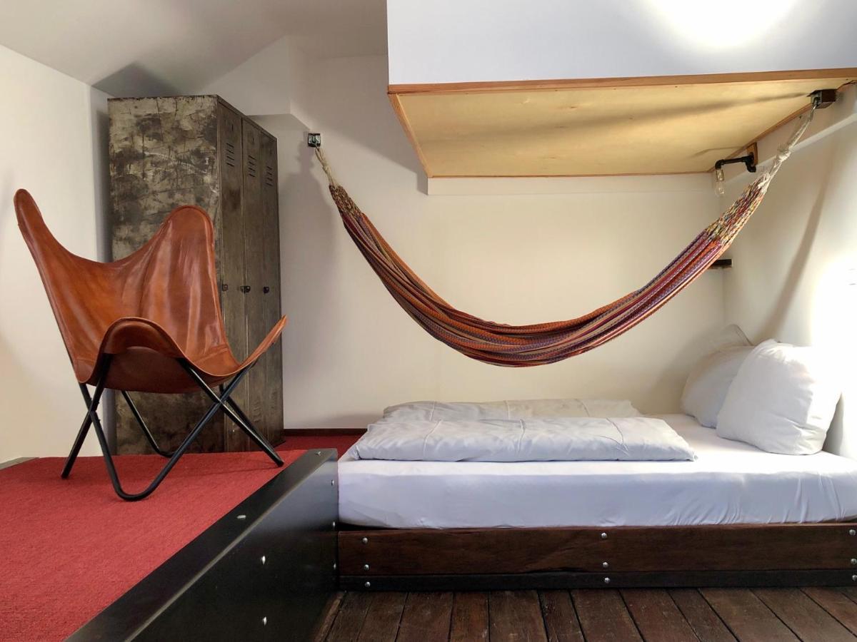 Schiffshotel "Schlafen Im Hafen" Hamburg-Harburg Exteriör bild